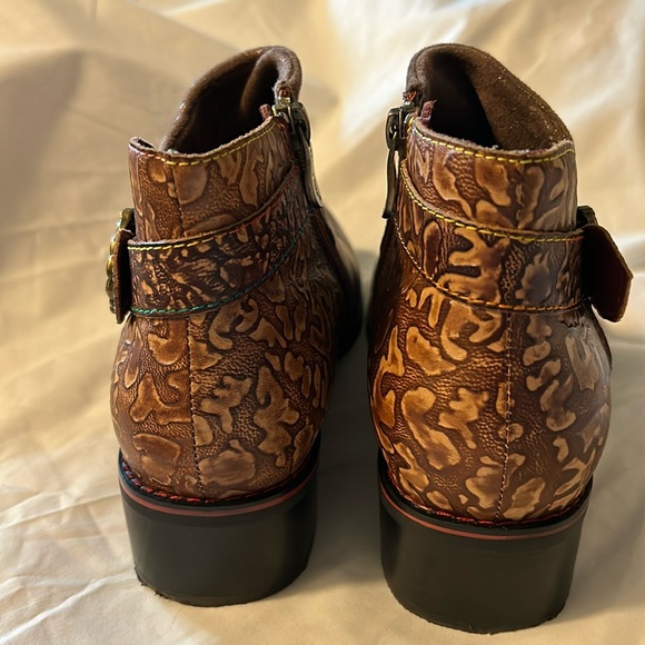 L’artitse By Spring Step Tiatia Leather Buckle Booties Brown Sz 39EU/8.5US NWOT - Picture 2 of 7